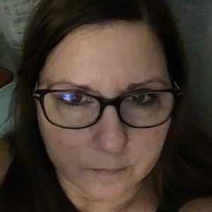 Meet your Posher, Cynthia